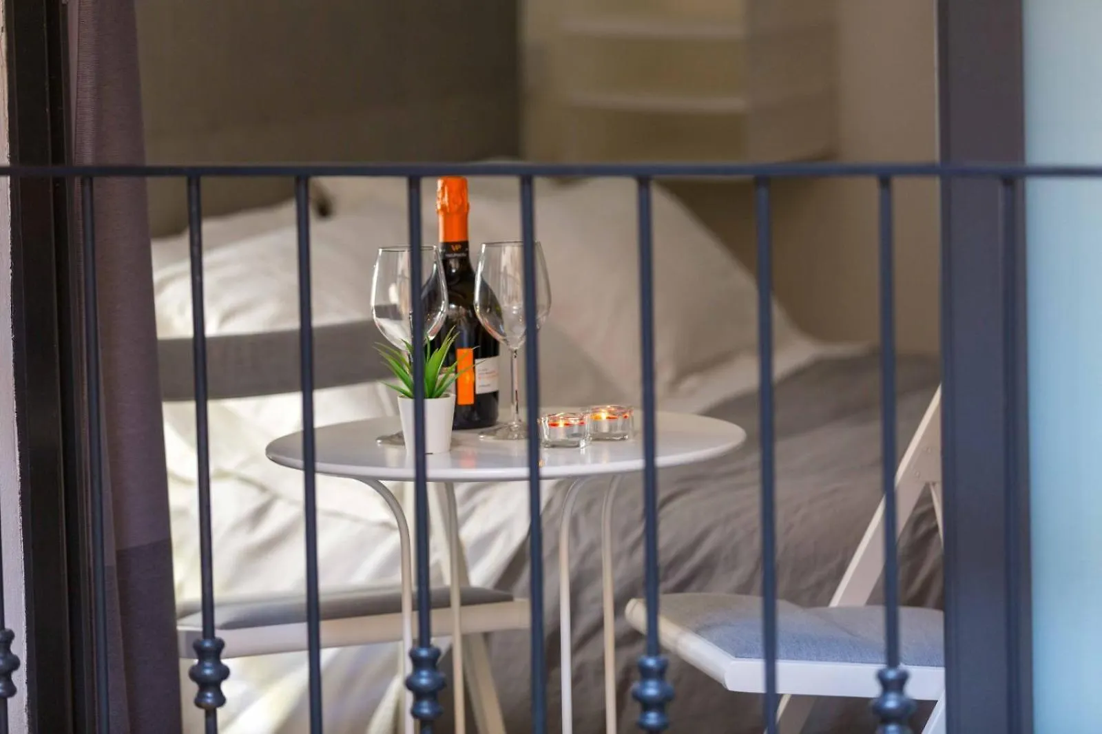 Etnea 208 Luxury Jacuzzi Suite CTA 0*,  Italia